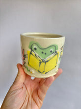 Load image into Gallery viewer, Let&#39;s Read Frog Cup
